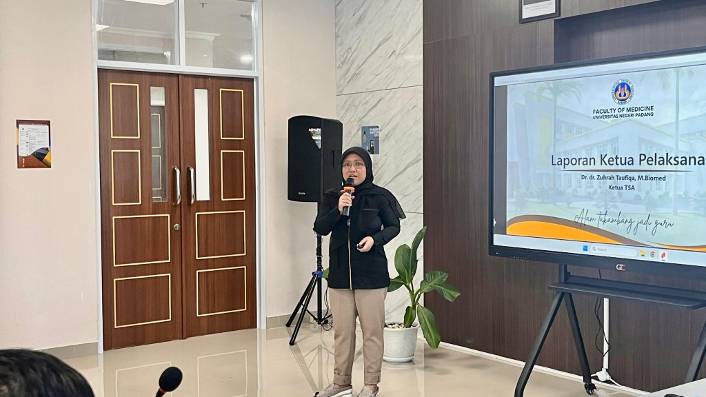 Dr. dr. Zuhrah Taufiqa, M.Biomed Selaku Ketua Pelaksana